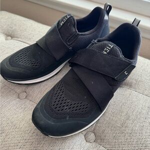 Tiem Slipstream Women’s size 10 navy